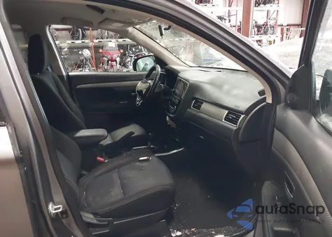 2018 Mitsubishi Outlander Se из США, поврежденный, VIN JA4AD3A30JJ002145